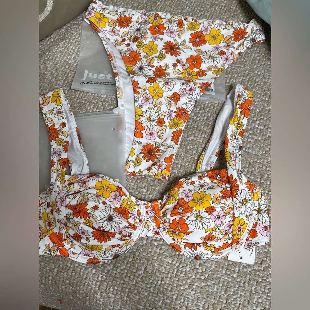 Women’s Cupshe x JJD Small Garden of Gaia Floral Bikini Set - Picture 6 of 6